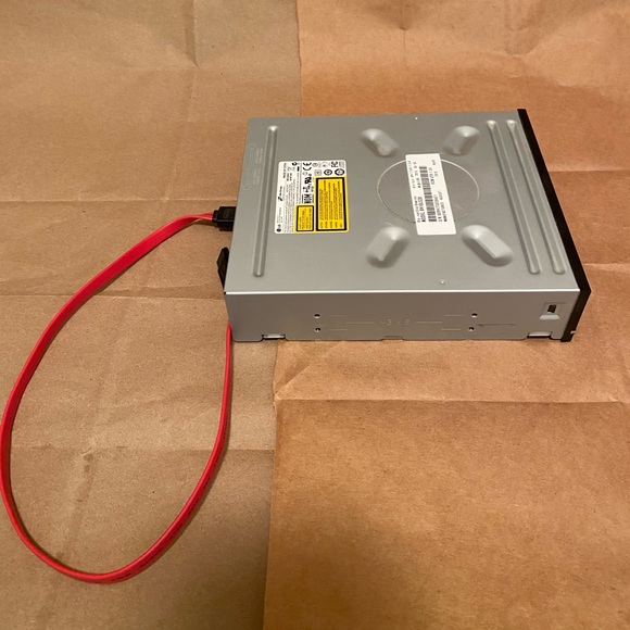 LG Blu-ray Disc Rewriter - Picture 3 of 3